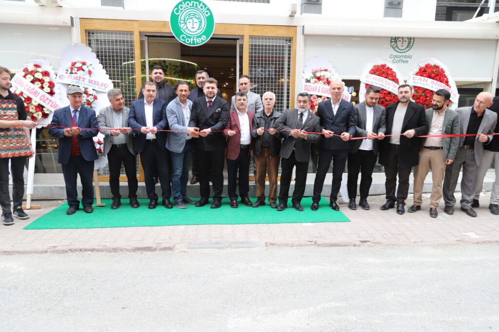 Columbia Bafra Şubesi Görkemli Törenle Açıldı