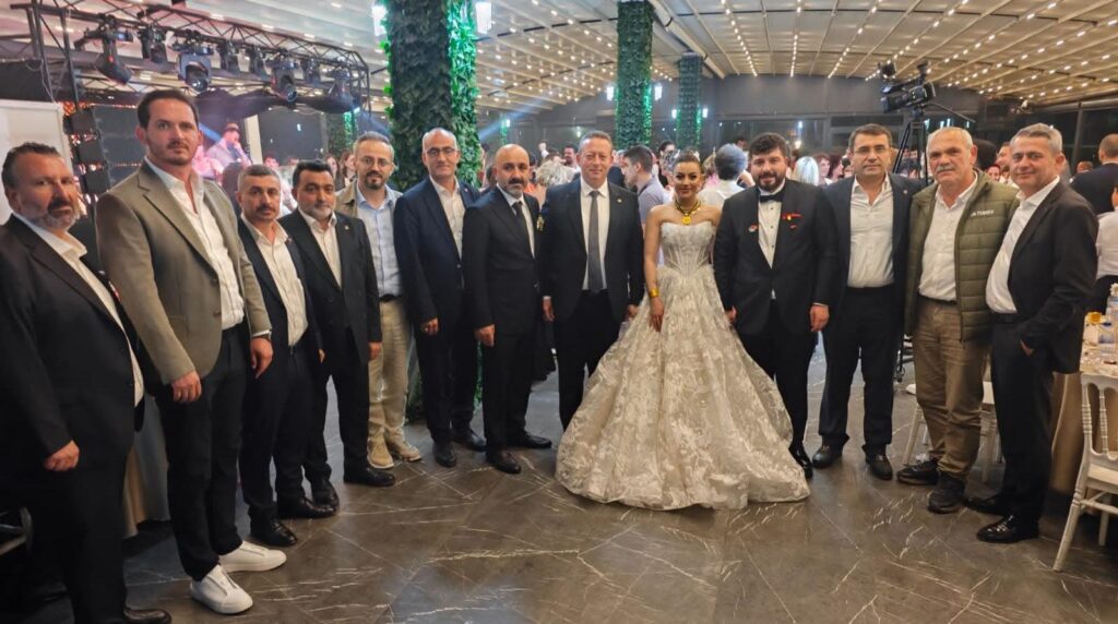Şebnem ve Mete Dünyaevine Girdi