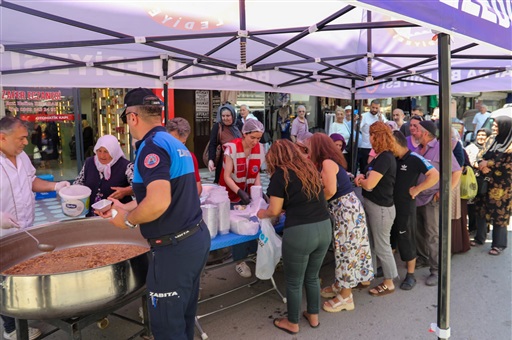 BAFRA BELEDİYESİ’NDEN GELENEKSEL AŞURE İKRAMI