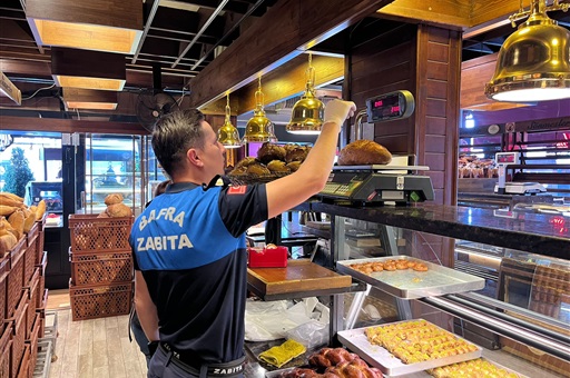 BAFRA BELEDİYESİ ZABITA EKİPLERİ DENETİMLERİNİ SÜRDÜRÜYOR