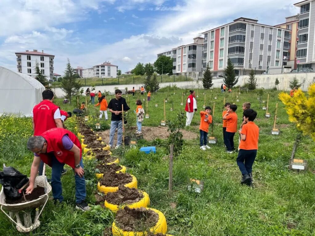 🌱 “Mucize Görmek İstersen Bir Tohum Ek” Projemiz Büyüyor! 🌱