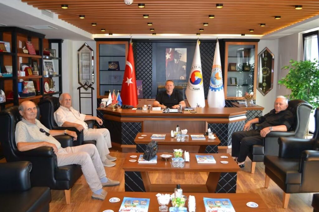 Yaşar Buharalıoğlu, Bülent Arslan ve Ali Rıza Keçeli’den Başkan Serdal Sefa Kocabaş’a Ziyaret