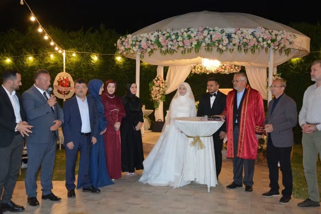 Başkan Serdal Sefa Kocabaş, Zafer Demir ve Merve Kayagil’in Mutlu Gününe Ortak Oldu