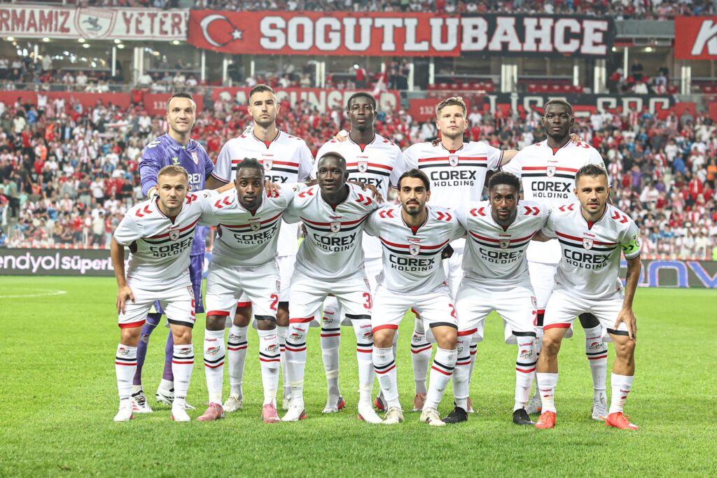 SAMSUNSPOR A.Ş.: 3 GÖZTEPE A.Ş.: 3