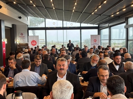 CAMİLER VE DİN GÖREVLİLERİ HAFTASI’NDA DİN GÖREVLİLERİ YEMEKTE BULUŞTU