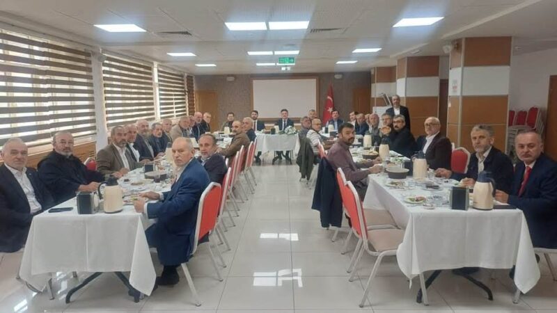 Emekli Din Görevlilerimizle Kahvaltıda Buluşuldu