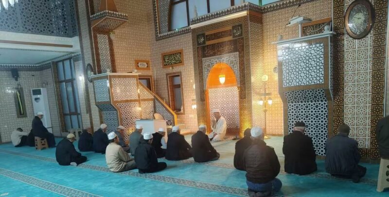 Camiler ve Din Görevlileri Haftası Münasebetiyle Sabah Namazında Buluşuldu