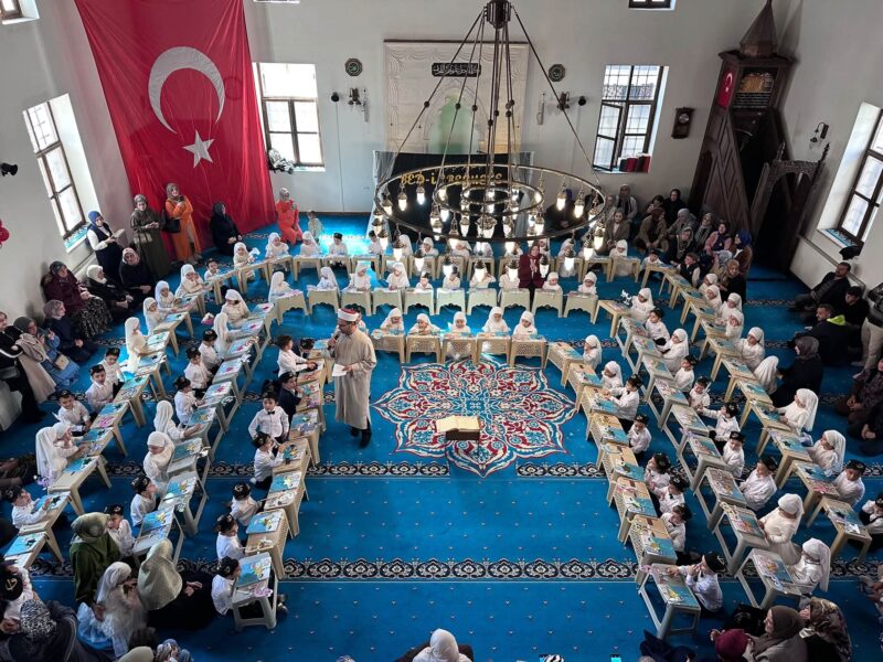 4-6 Yaş Kur’an Kursu Öğrencileri İçin Bed-i Besmele Programı Düzenlendi